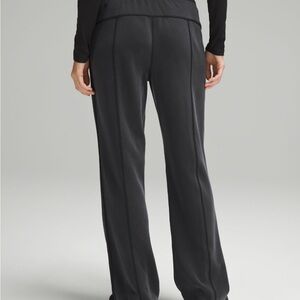 Softstreme high-rise pant